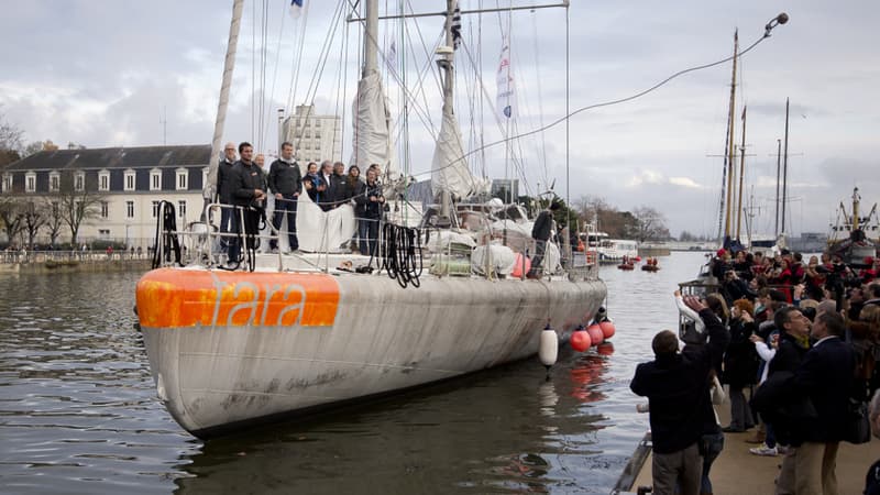 Le voilier d'exploration Tara arrive à Lorient, samedi 22 novembre 2014, après une expédition de sept mois en Méditerranée.