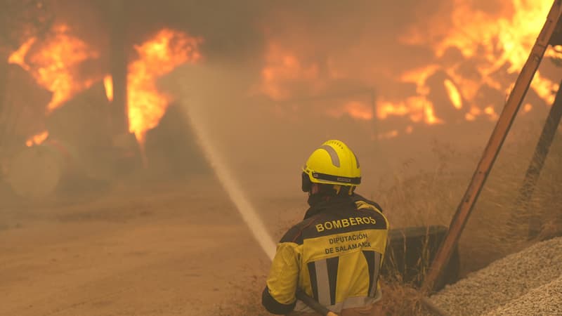 Incendies dans la région de Madrid: 63.000 personnes évacuées ou confinées, dont un camping de 5.000 vacanciers