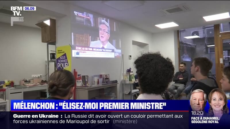 Présidentielle: Jean-Luc Mélenchon et les militants de la France insoumise visent un troisième tour lors des législatives