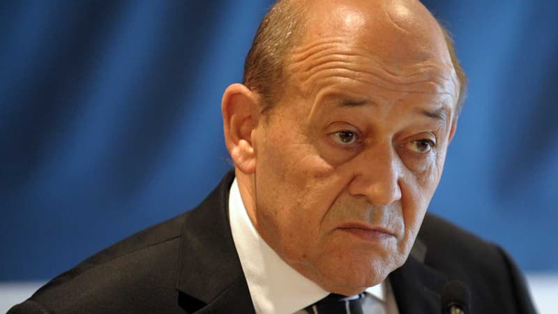 Jean-Yves Le Drian assure que la règle du non-cumul des mandats s'appliquera s'il est élu en Bretagne.