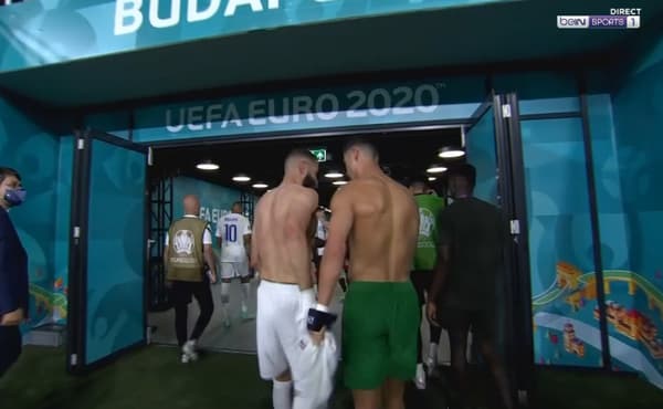 Benzema et Ronaldo échangent leurs maillots 