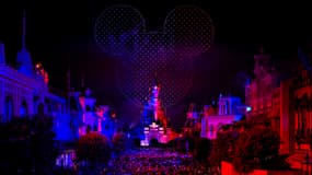 Disney réalise une tête de Mickey Mouse avec 1571 drones