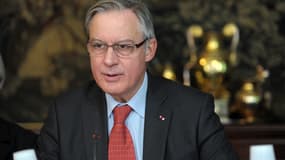 Christian Noyer estime qu'il est temps de mettre fin à "l'iventivité fiscale".