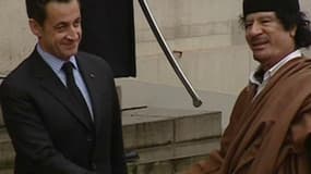 Quand Mouammar Kadhafi était reçu à l’Elysée par Nicolas Sarkozy