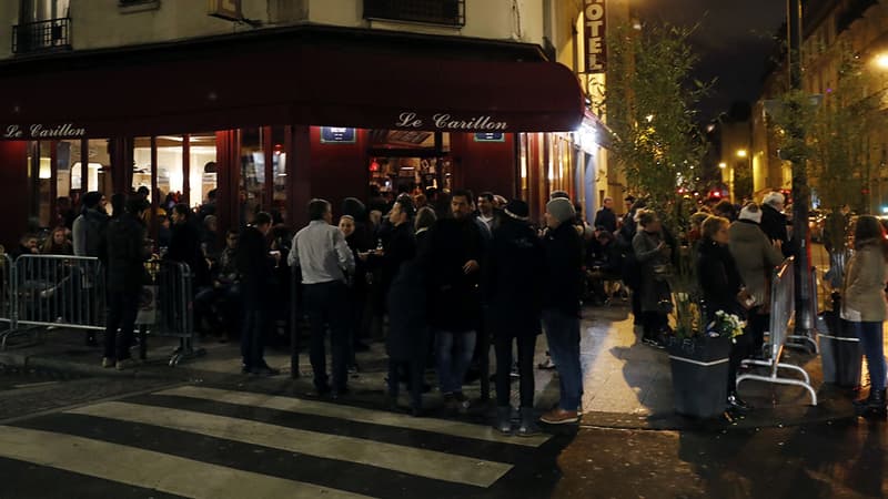 Devant le Carillon, le 13 novembre 2016.