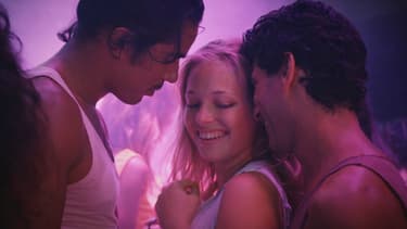 Roméo De Lacour, Marie Bernard et Shaïn Boumedine dans Mektoub My Love: Intermezzo.