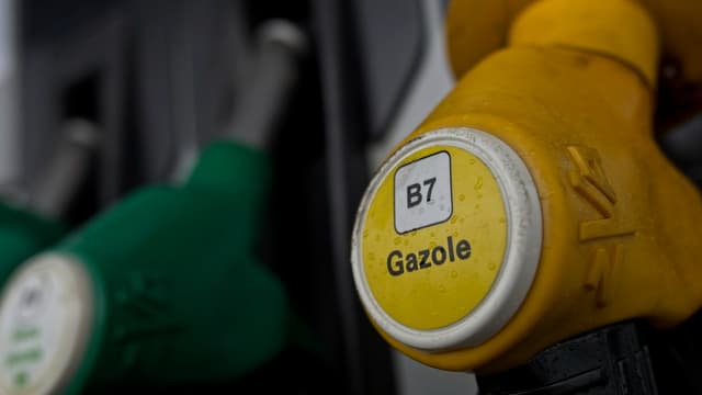 Les prix des carburants augmentent et se rapprochent de la barre des 2 euros le litre (photo d'illustration).