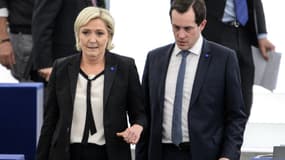 Marine Le Pen et Nicolas Bay au Parlement européen à Strasbourg en avril 2017.