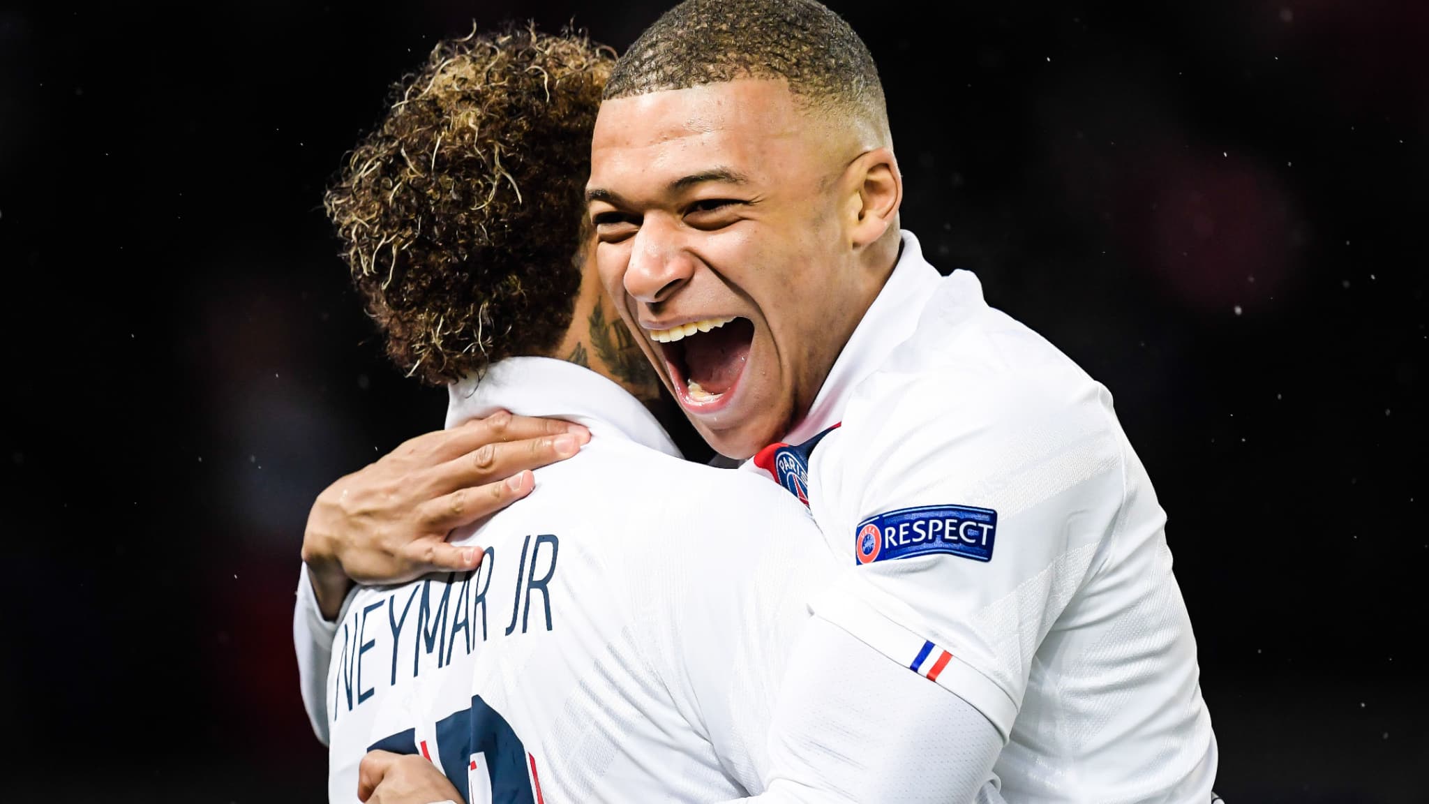 Mbappé avec Neymar avec le PSG Mbappé avec Neymar avec le PSG