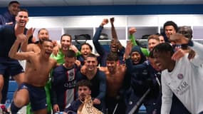 Les Parisiens célèbrent leur succès dans le Classique face à l'OM, le dimanche 26 février 2023.