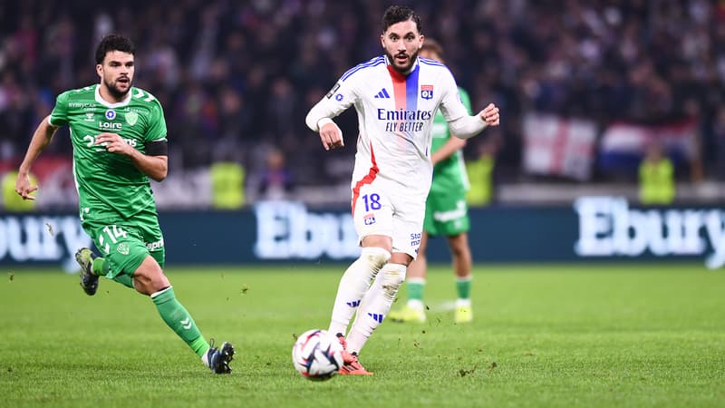 R. Cherki vs L. Mouton