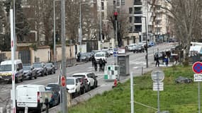 Une opération de déminage dans le 8e arrondissement de Lyon, le 10 mars