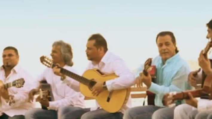 Les membres du groupe Chico & The Gyspsies dans le clip "Amor de Mis Amores" Les membres du groupe Chico & The Gyspsies dans le clip "Amor de Mis Amores"