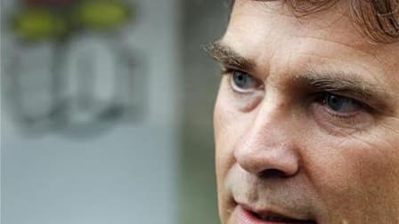 Le député socialiste Arnaud Montebourg a déclaré vendredi qu'il se présenterait à la primaire qui désignera le candidat du PS à l'élection présidentielle de 2012. /Photo prise le 26 août 2010/REUTERS/Stéphane Mahé