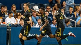 La joie de Gareth Bale, félicité par ses partenaires du LAFC