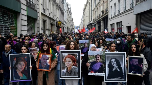 Marche en hommage aux trois kurdes tués par balle, le 26 décembre à Paris