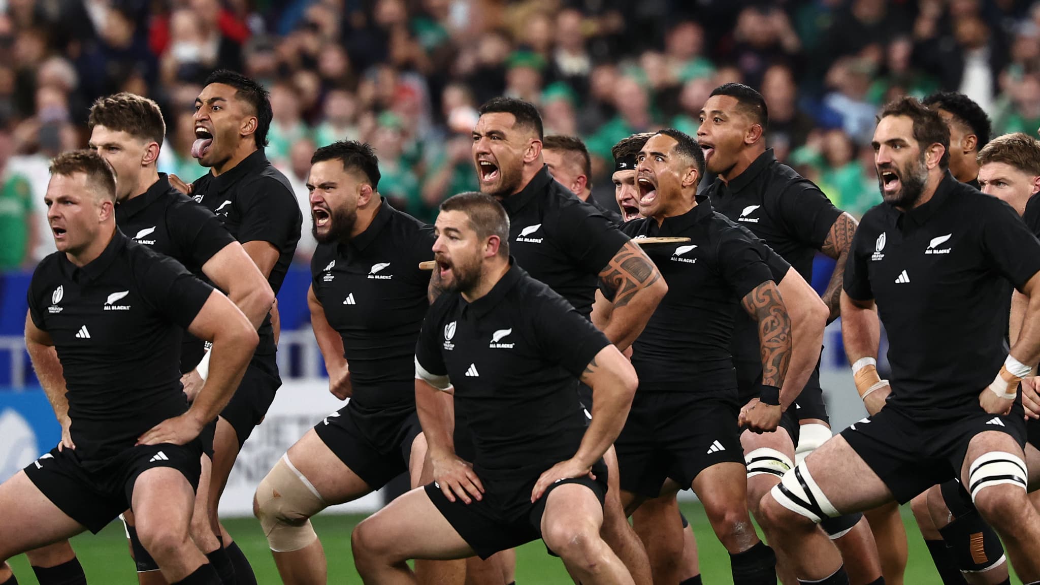 New Zealand: All Blacks' Haka covered in chants, with Irish players responding