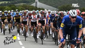 Tour de France : Une spectatrice provoque une énorme chute du peloton