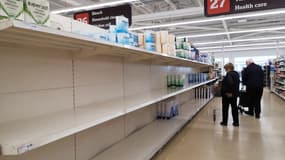 En mars dernier, les consommateurs britanniques ont dévalisé les rayons des supermarchés. 