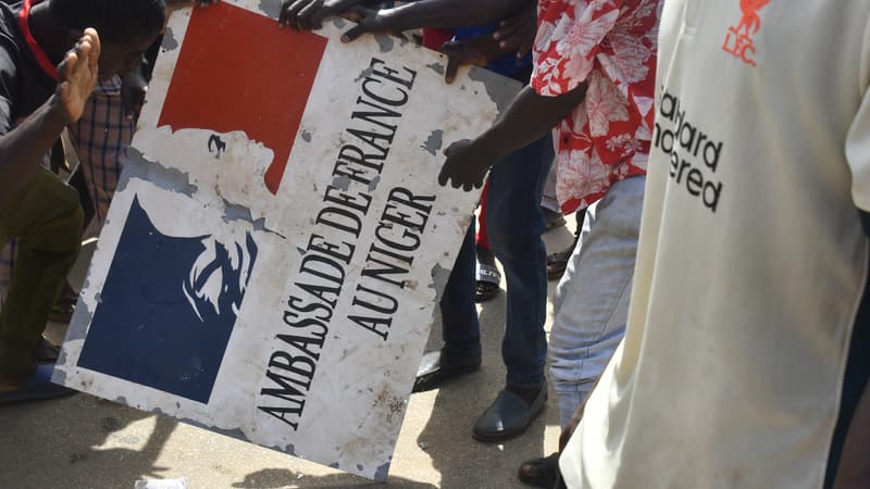 Niger: Paris demande aux autorités de Niamey de garantir la sécurité de l'ambassade de France