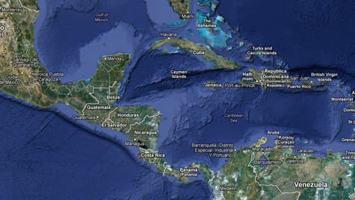 Carte de situation des îles Caïmans.