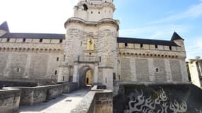Accès restreint au château de Vincennes pour les Russes.