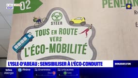 Un stand pour sensibiliser à l'éco-conduite à l'aire de L'Isle d'Abeau