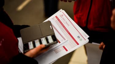 Pour aider les voyageurs à s'organiser, la SNCF a mis en place un stratégie numérique en s'appuyant sur une armada d'applis