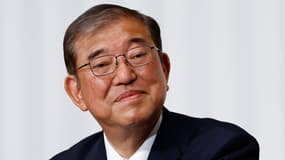 Shigeru Ishiba, Premier ministre du Japon et chef du Parti libéral démocrate (PLD), réagit lors d'une conférence de presse au siège du parti à Tokyo, le 28 octobre 2024.