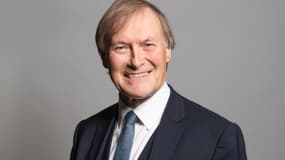 Le député conservateur britannique David Amess a été poignardé à plusieurs reprises lors d'une permanence parlementaire le 15 octobre 2021.