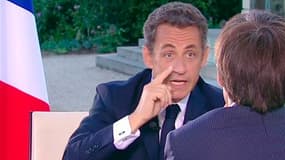 Nicolas Sarkozy a imputé à un complot anti-réformes les turbulences que traversent depuis plus d'un mois son gouvernement et sa majorité. Lors d'une émission spéciale sur France 2 à la veille de la présentation d'un projet de loi sur la refonte des retrai