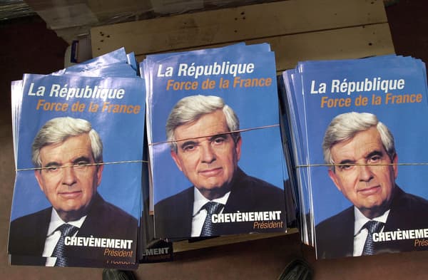 Des exemplaires du programme présidentiel du "Che", destinés à être envoyés aux électeurs à une semaine du premier tour. Des exemplaires du programme présidentiel du "Che", destinés à être envoyés aux électeurs à une semaine du premier tour.