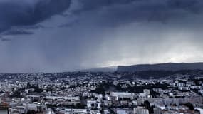 Une pluie abondante tombe sur la ville de Nice. (Photo d'illustration)