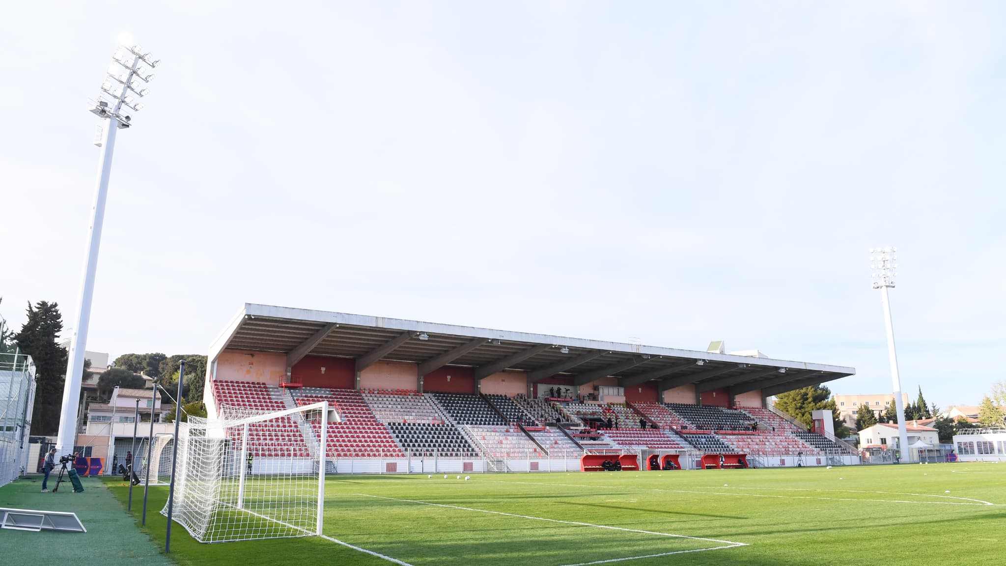 DE LA LIGUE 2 AU DISTRICT EN QUELQUES SEMAINES, LA DESCENTE AUX ENFERS DU FC MARTIGUES CONFIRMÉE