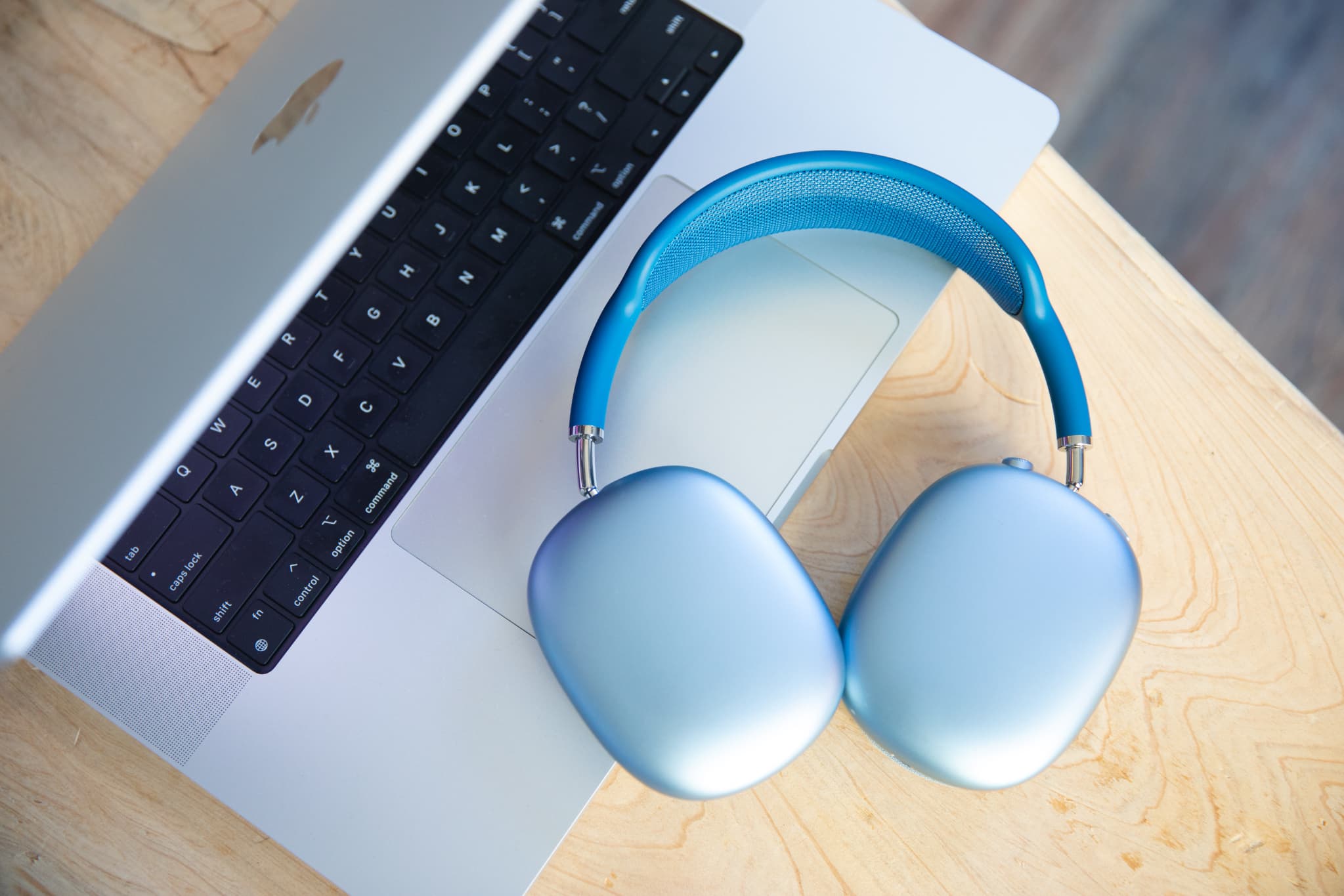 Le casque Bluetooth AirPods Max d'Apple est en promotion, profitez-en dès  maintenant