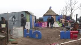 "Home", la clôture de la maison d'Alpha à Calais