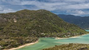 La plage d'Awaroa en Nouvelle-Zélande. 