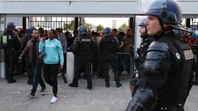 Forces de l'ordre au Stade de France