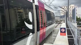 Le tram-train T11.