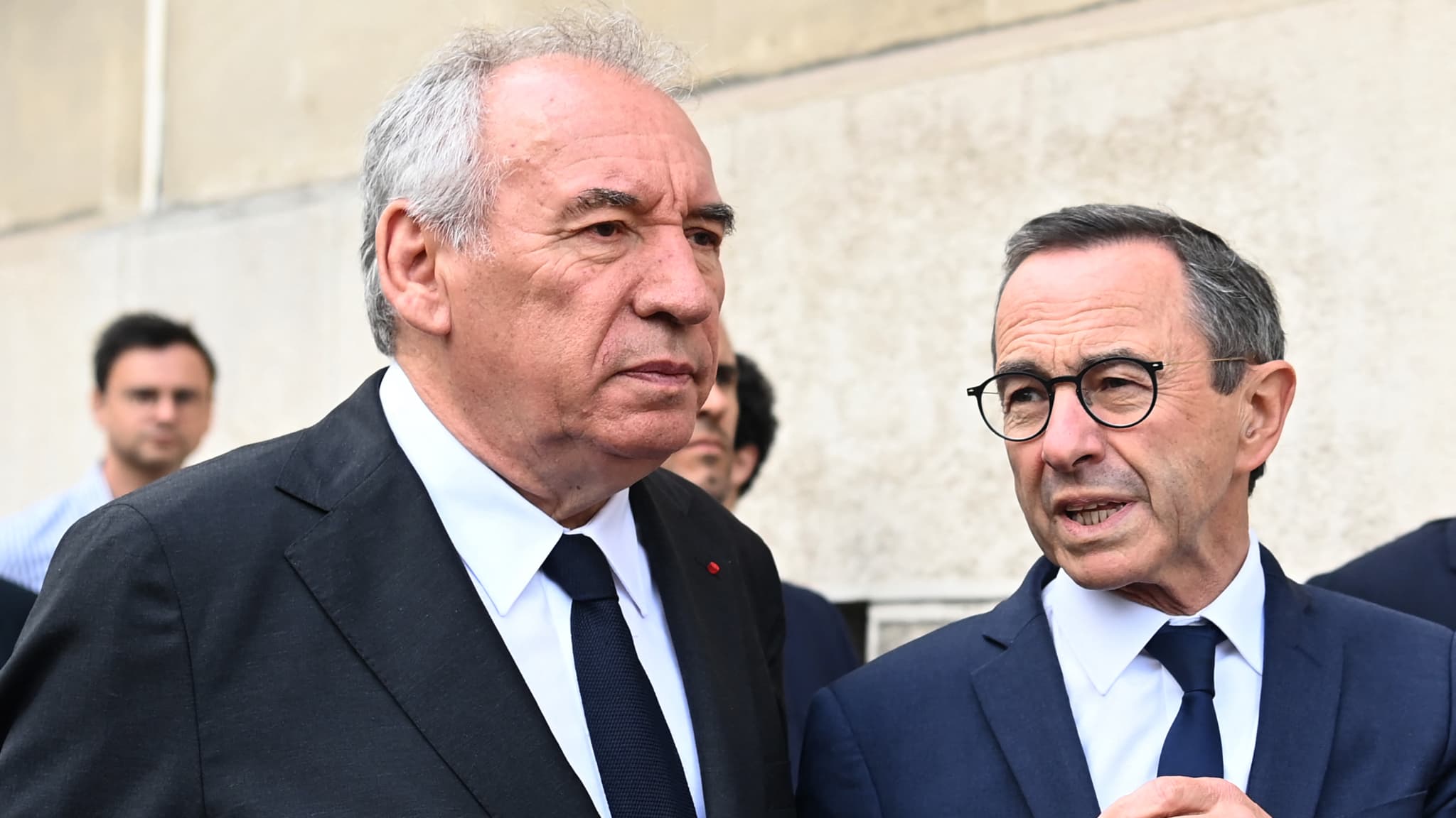 "ASSEZ CATASTROPHIQUE POUR LUI": BRUNO RETAILLEAU VA-T-IL TOUT PERDRE SI FRANÇOIS BAYROU QUITTE MATIGNON?