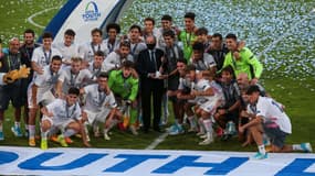 Florentino Perez et Raul après la victoire du Real Madrid en Youth League en 2020