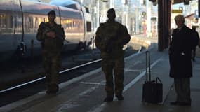 Des militaires de l'opération Sentinelle dans une gare (photo d'illustration).