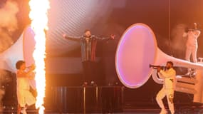 James Newman sur la scène de l'Eurovision 2021
