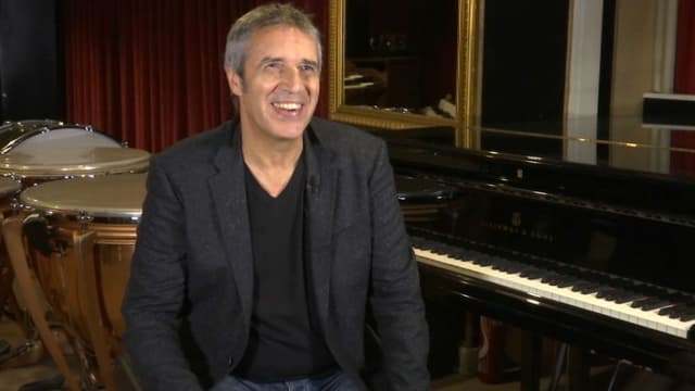 Pour ses cinquante ans de carrière, Julien Clerc sortira un nouvel album avant de partir en tournée dans toute la France.