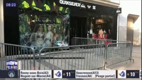 Une voiture s'encastre dans une vitrine des Champs-Elysées