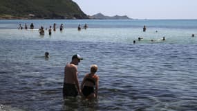 Réouverture des plages dans les environs d'Ajaccio, en Corse, le 21 mai 2020