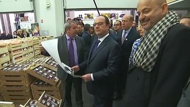 François Hollande était en visite à Rungis, ce lundi matin. C'est la deuxième fois qu'il s'y rend depuis le début de son quinquennat.