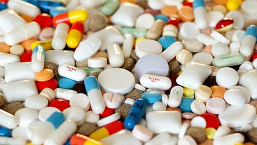Les laboratoires devront faire baisser les prix des médicaments d'un nouveau milliard. 