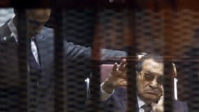 Hosni Mubarak, le 9 mai 2015 au tribunal du Caire.