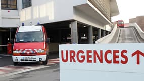 La nonagénaire a été mise dans une ambulance et déposée aux urgences d'un hôpital de Chateaudun, car il n'y avait personne pour l'accueillir chez ses enfants.